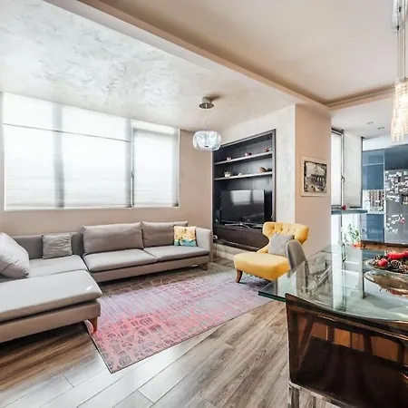 Cozy Family * Tirana